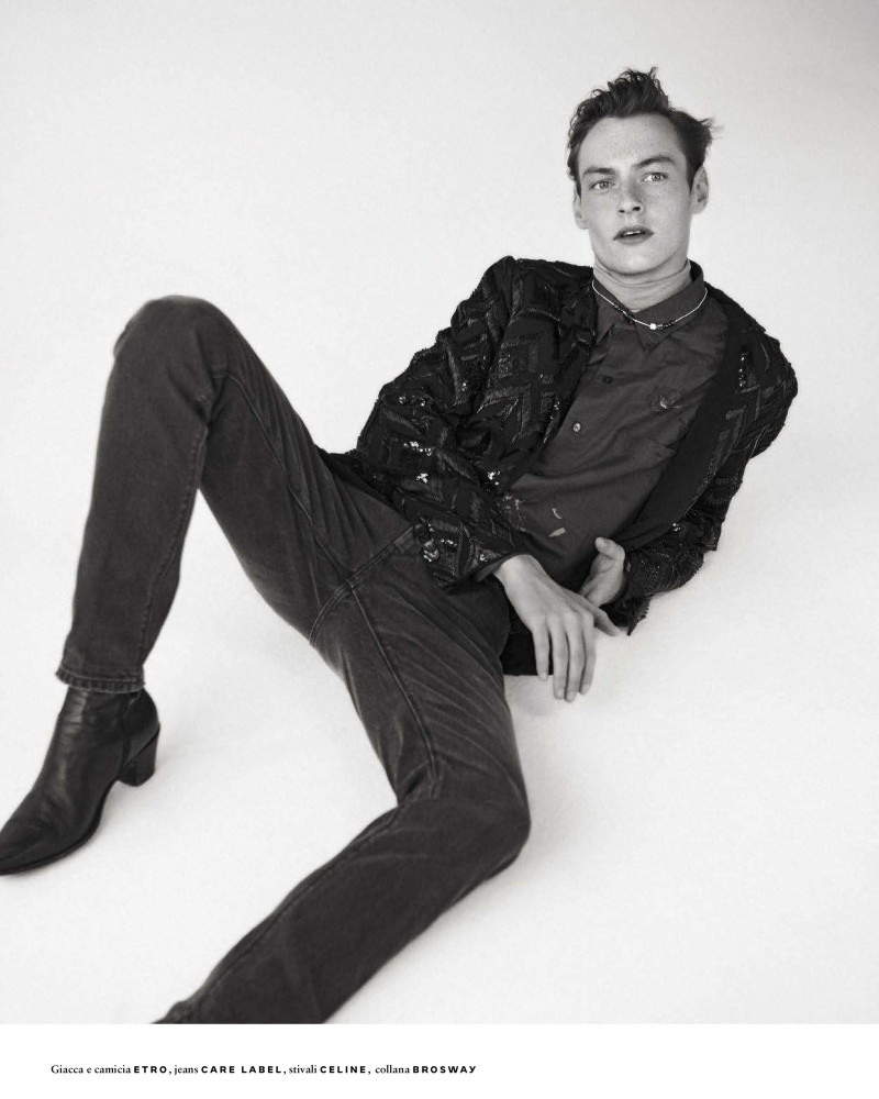 Roberto Sipos 32