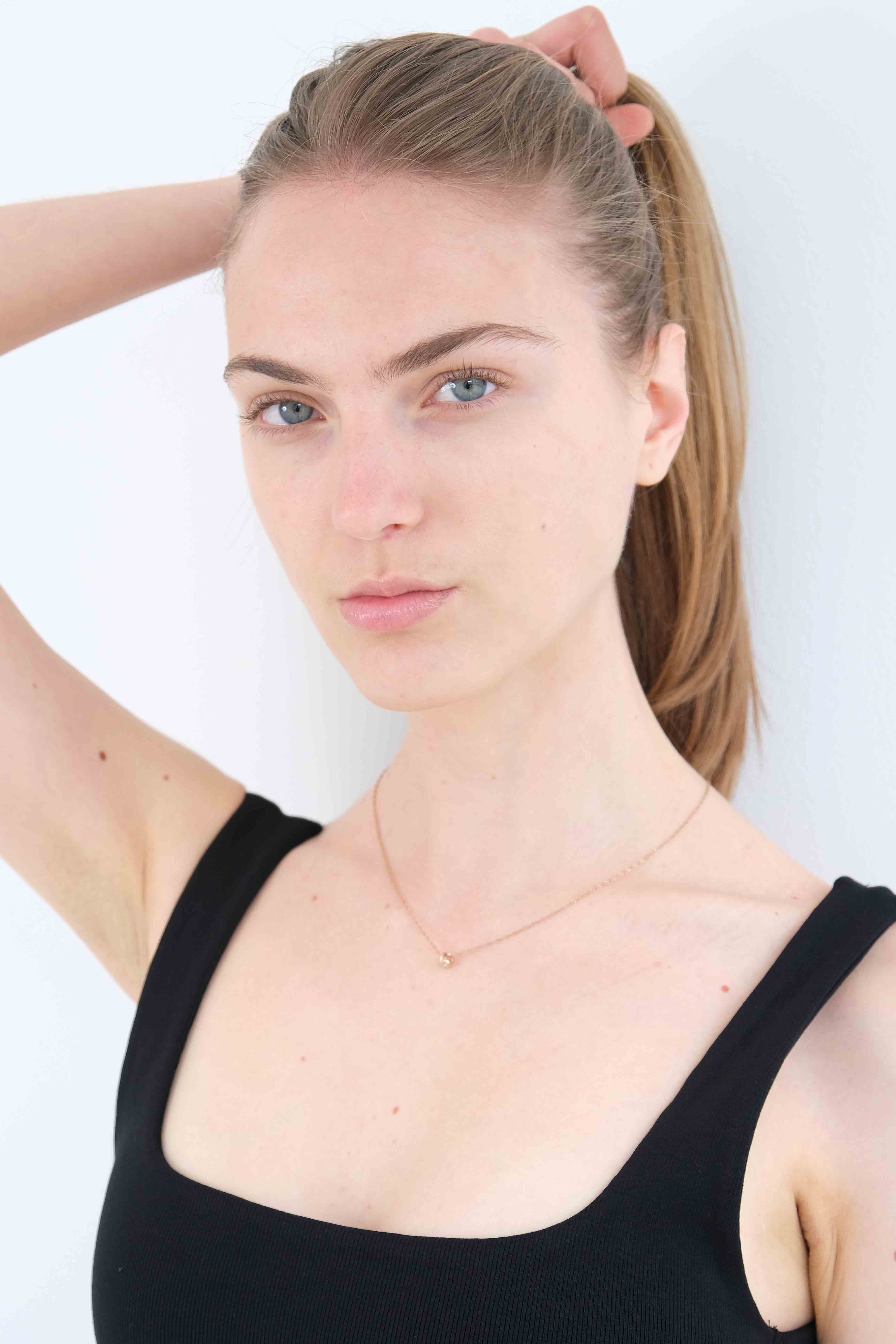 Yana Marchuk 22