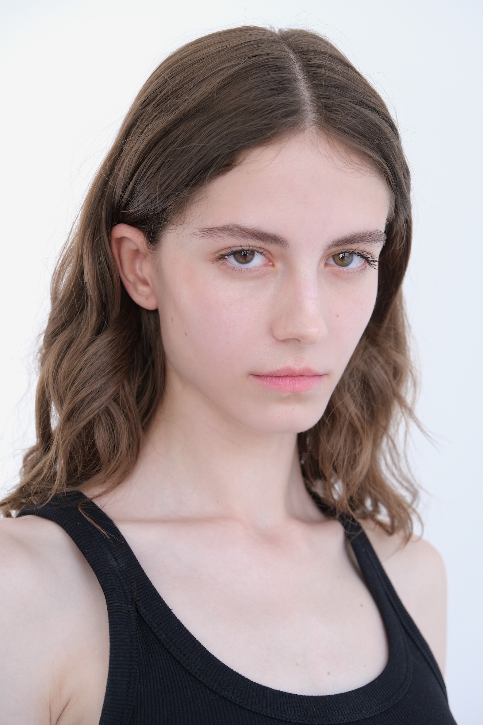 Eliza Kutova 22