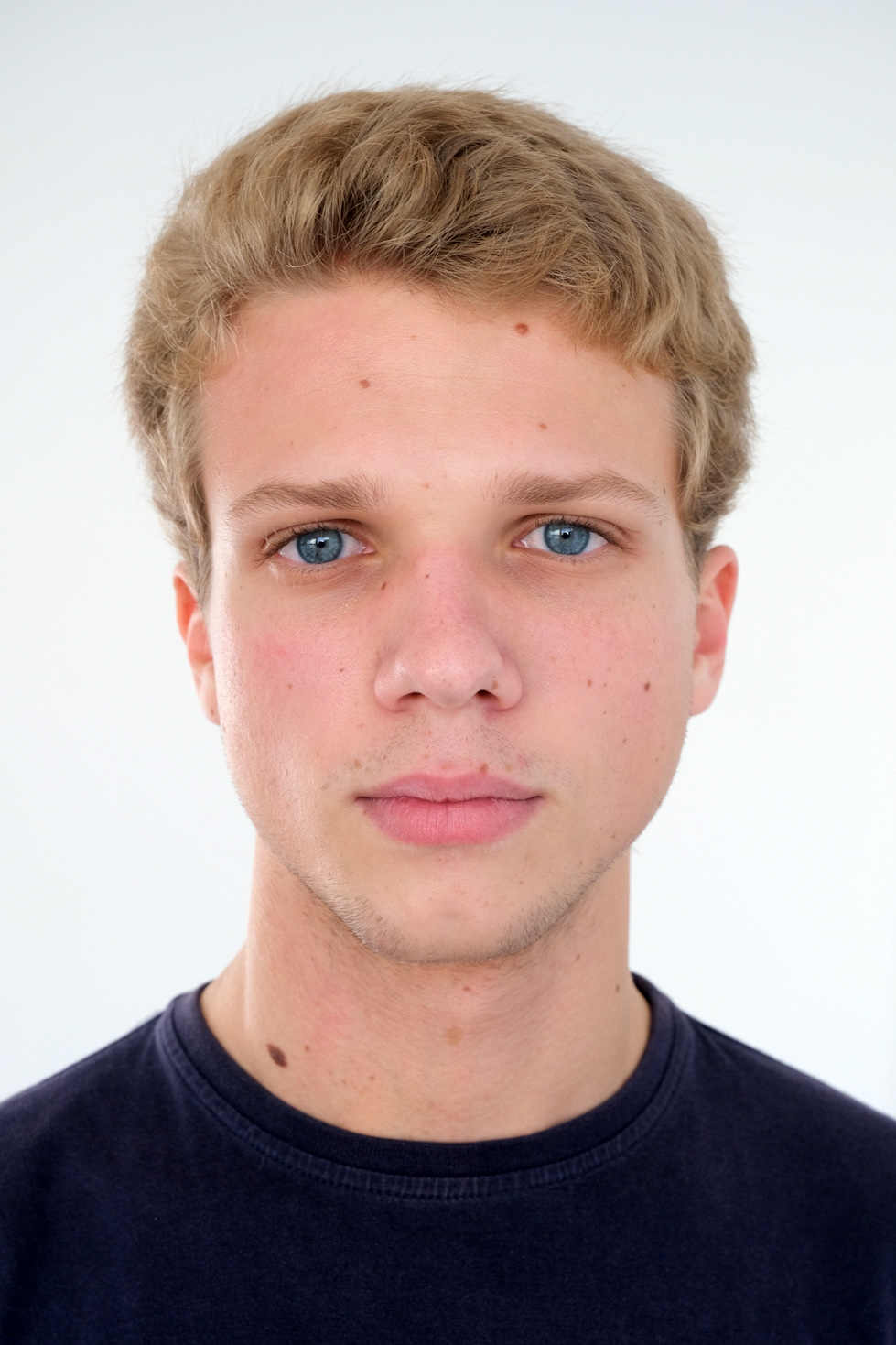 Vicente Miranda - Acting Skills 0