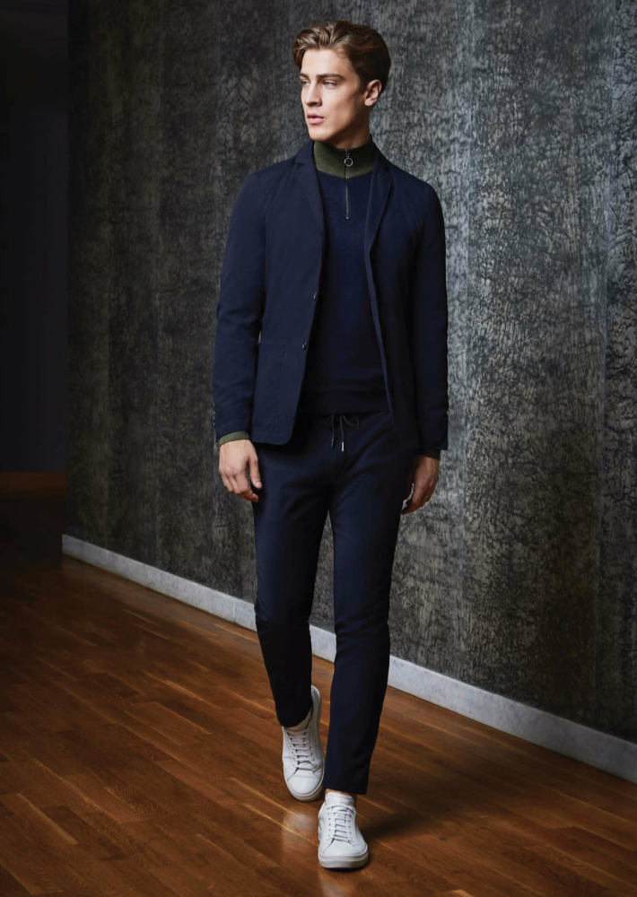 Andrej Halasa 32