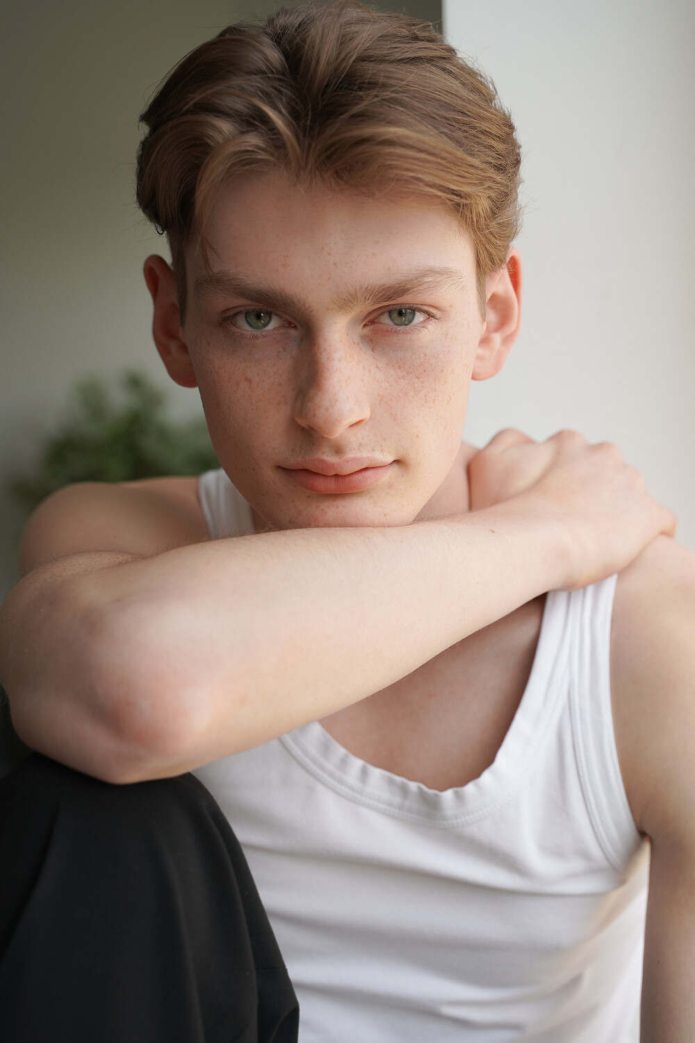 Anton Dzenisiuk 34