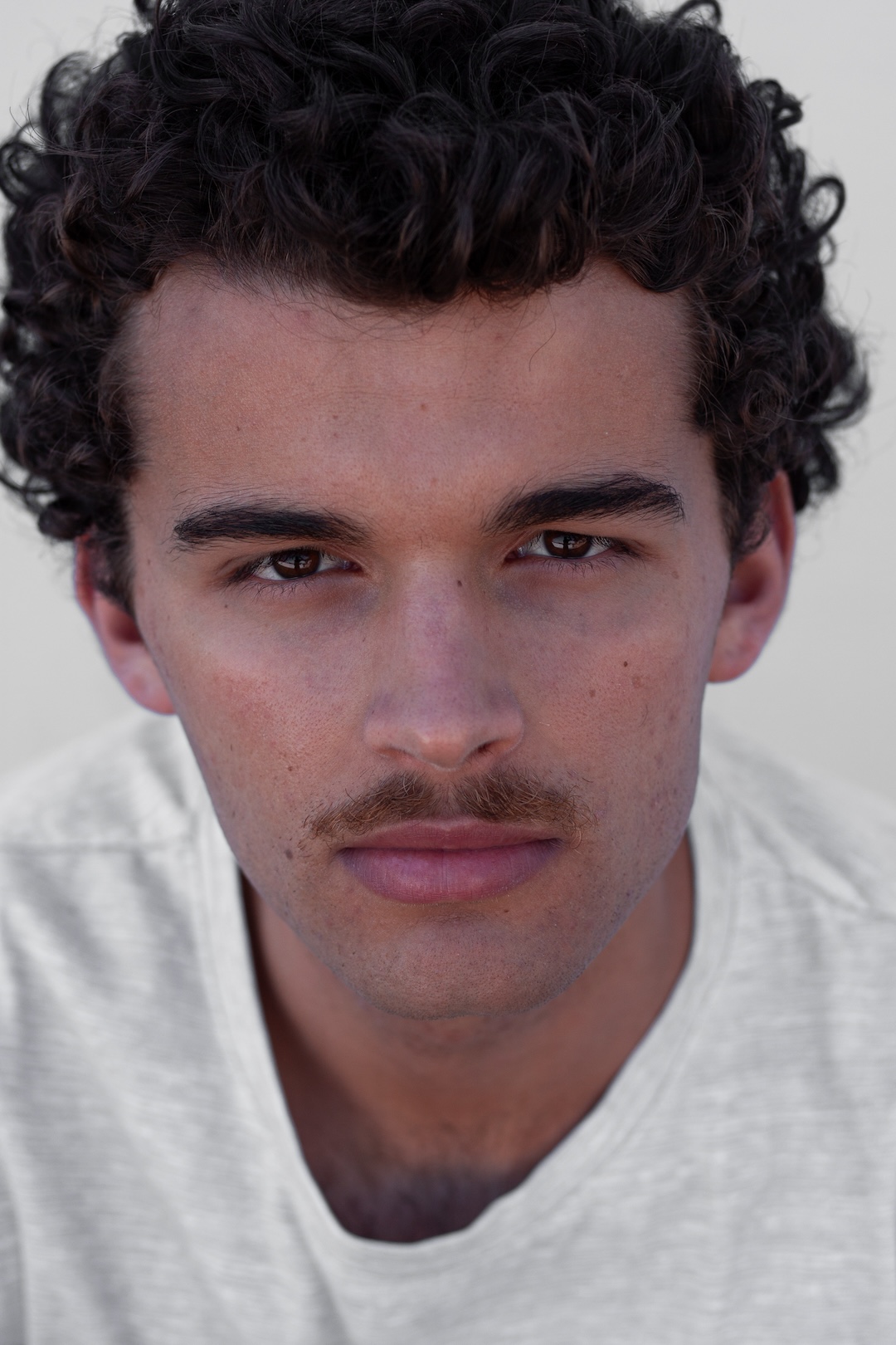 Pedro Guerreiro - Acting Skills 0