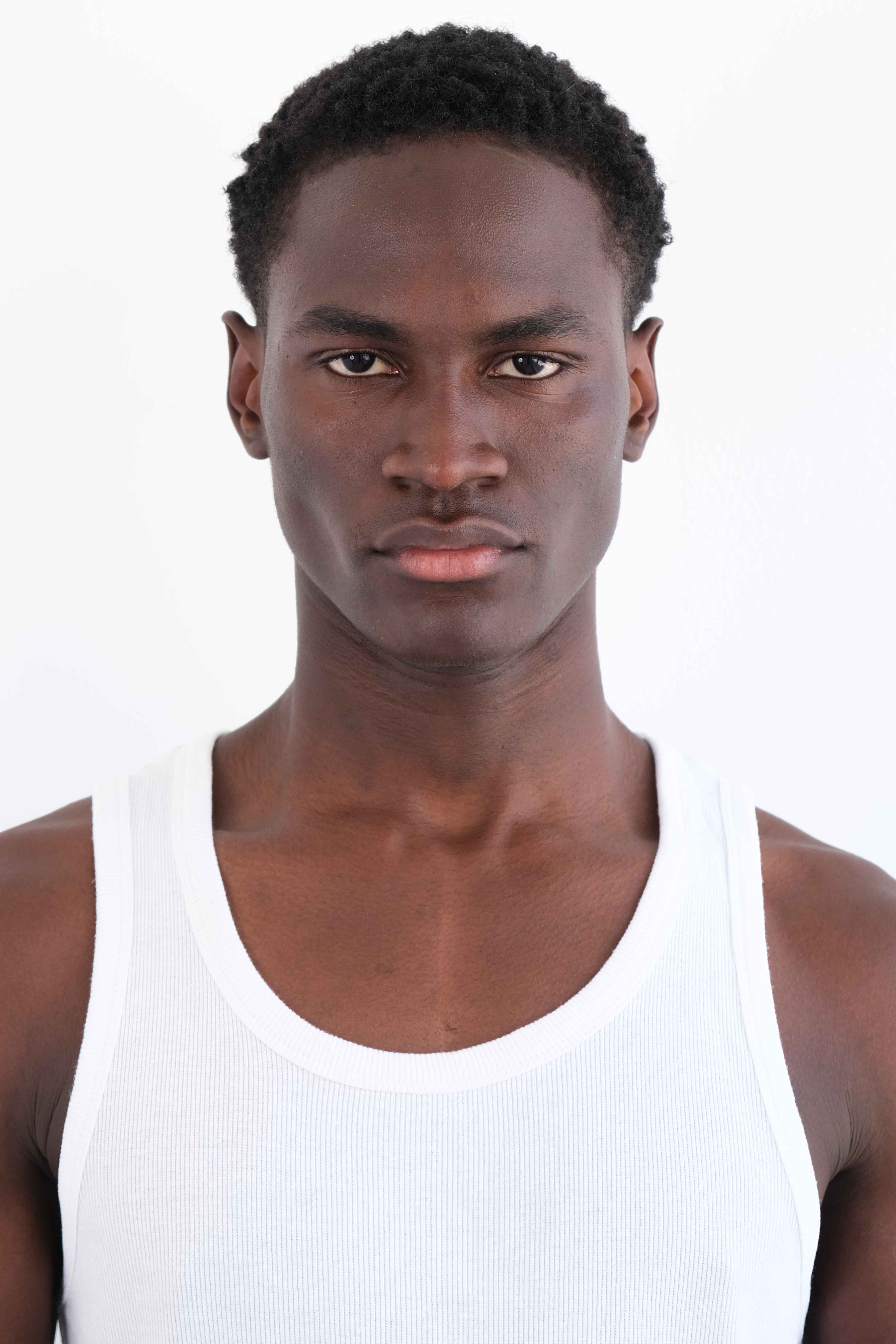 Carlos Andrade 16