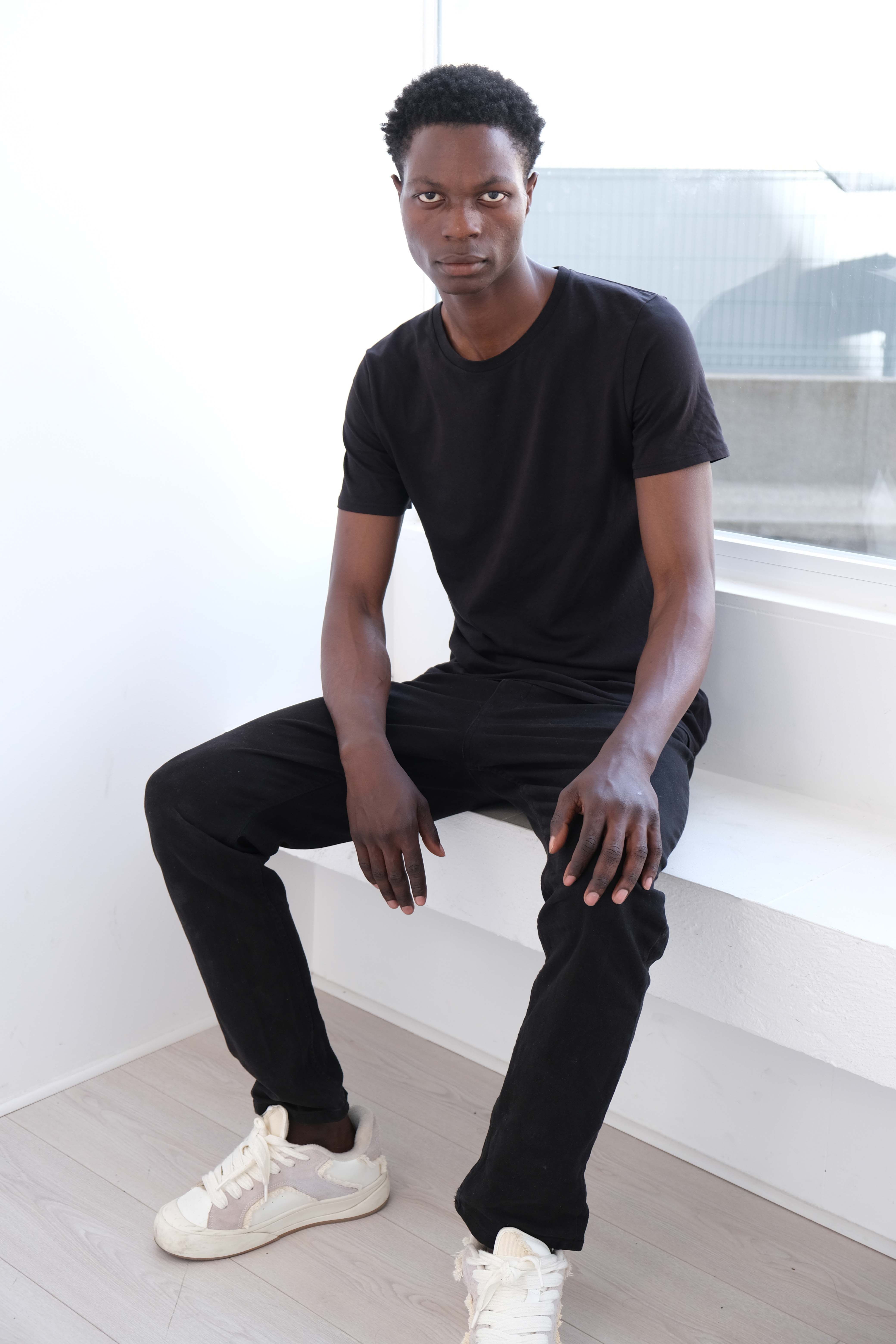 Oliber Manuel 16