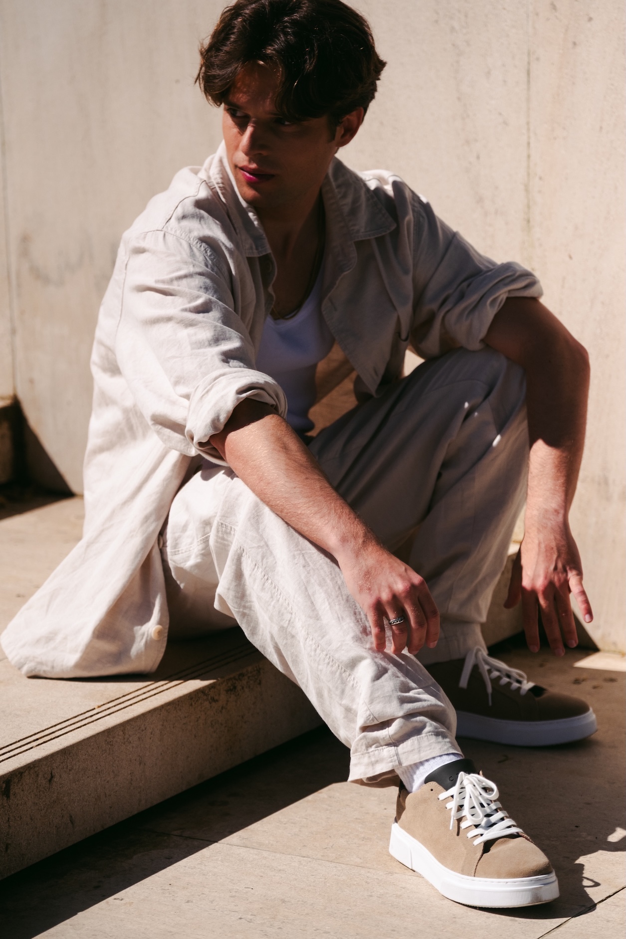 Julius Leon 6