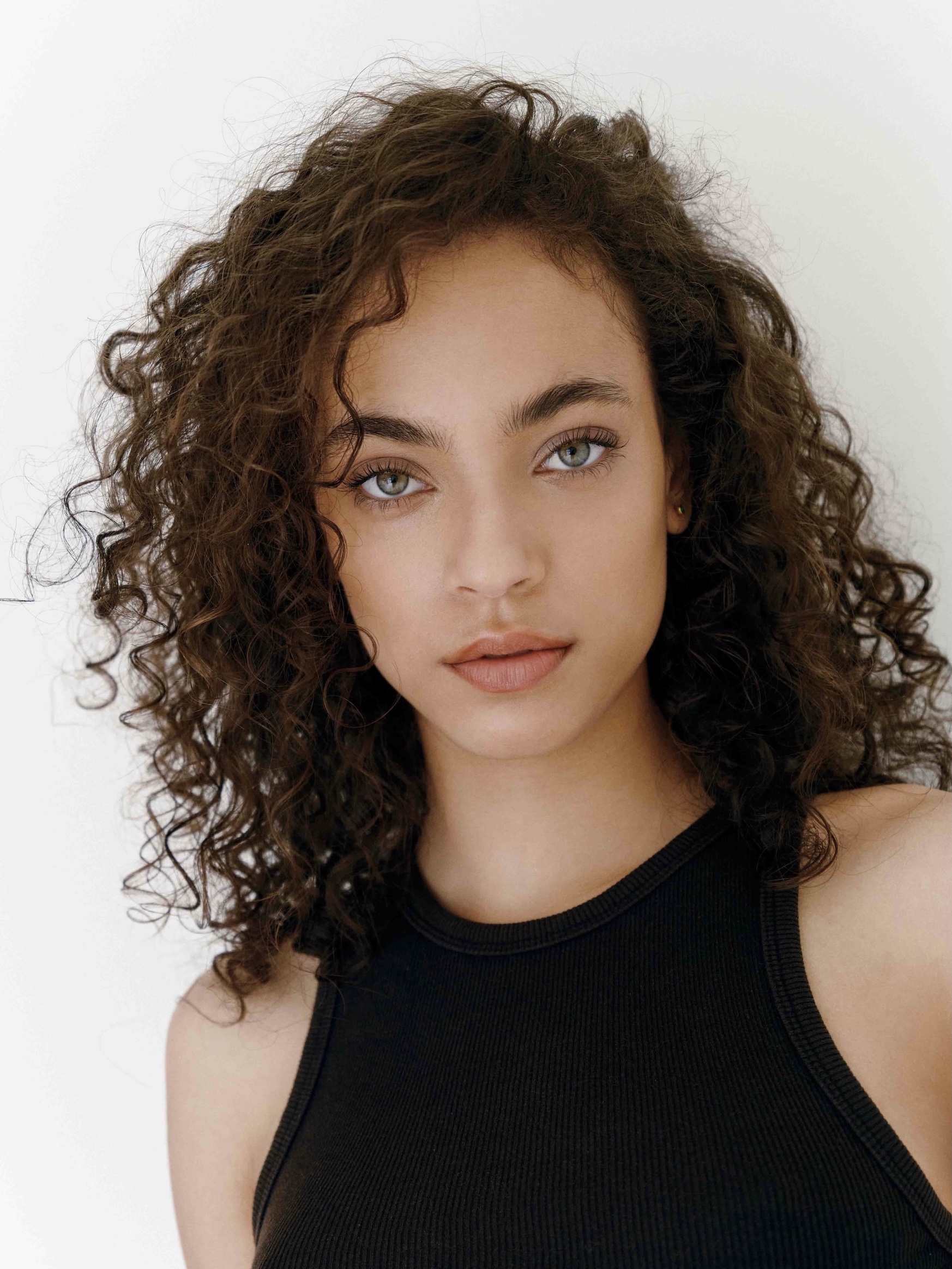 Eloisa Santos 26