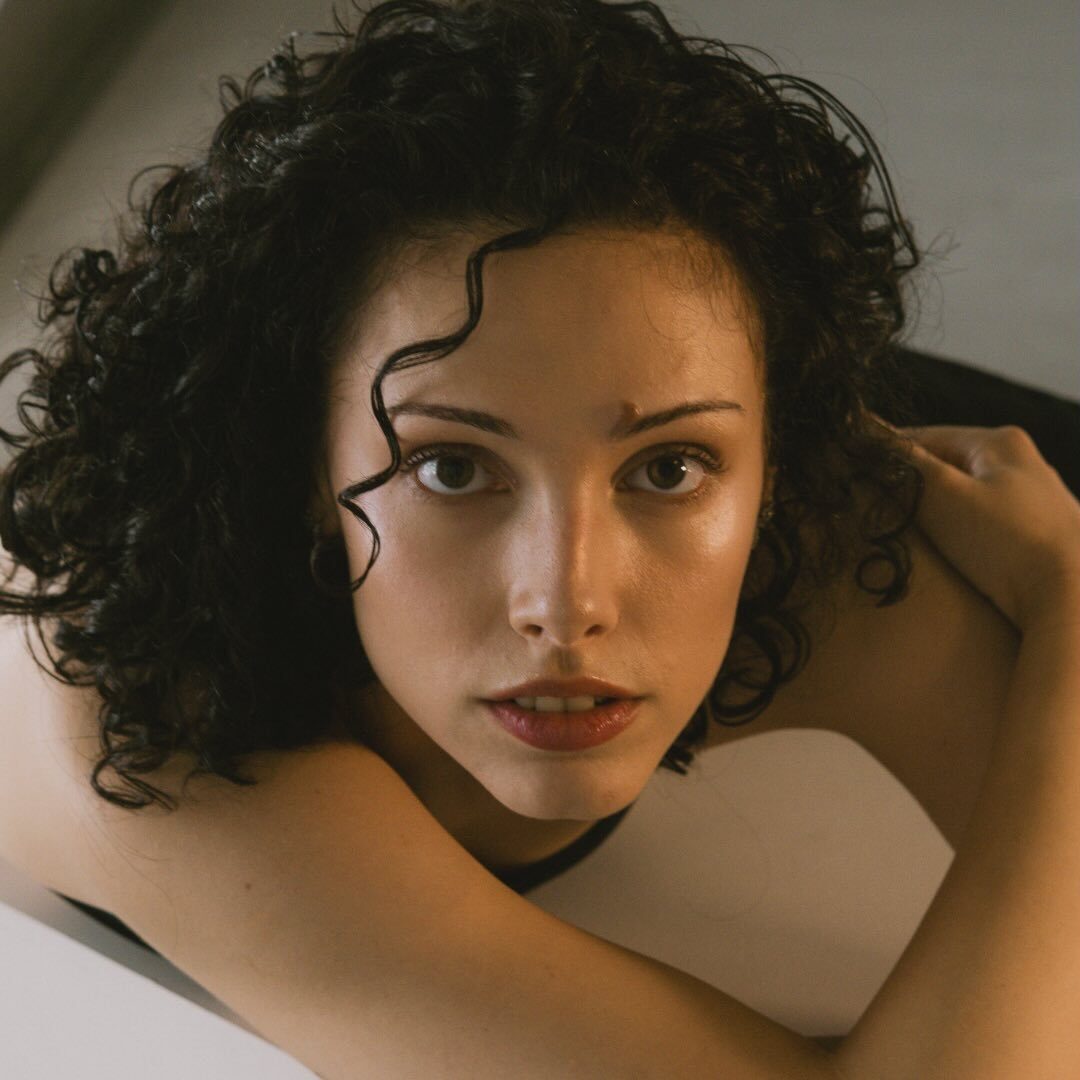 Carolina Cananão 17