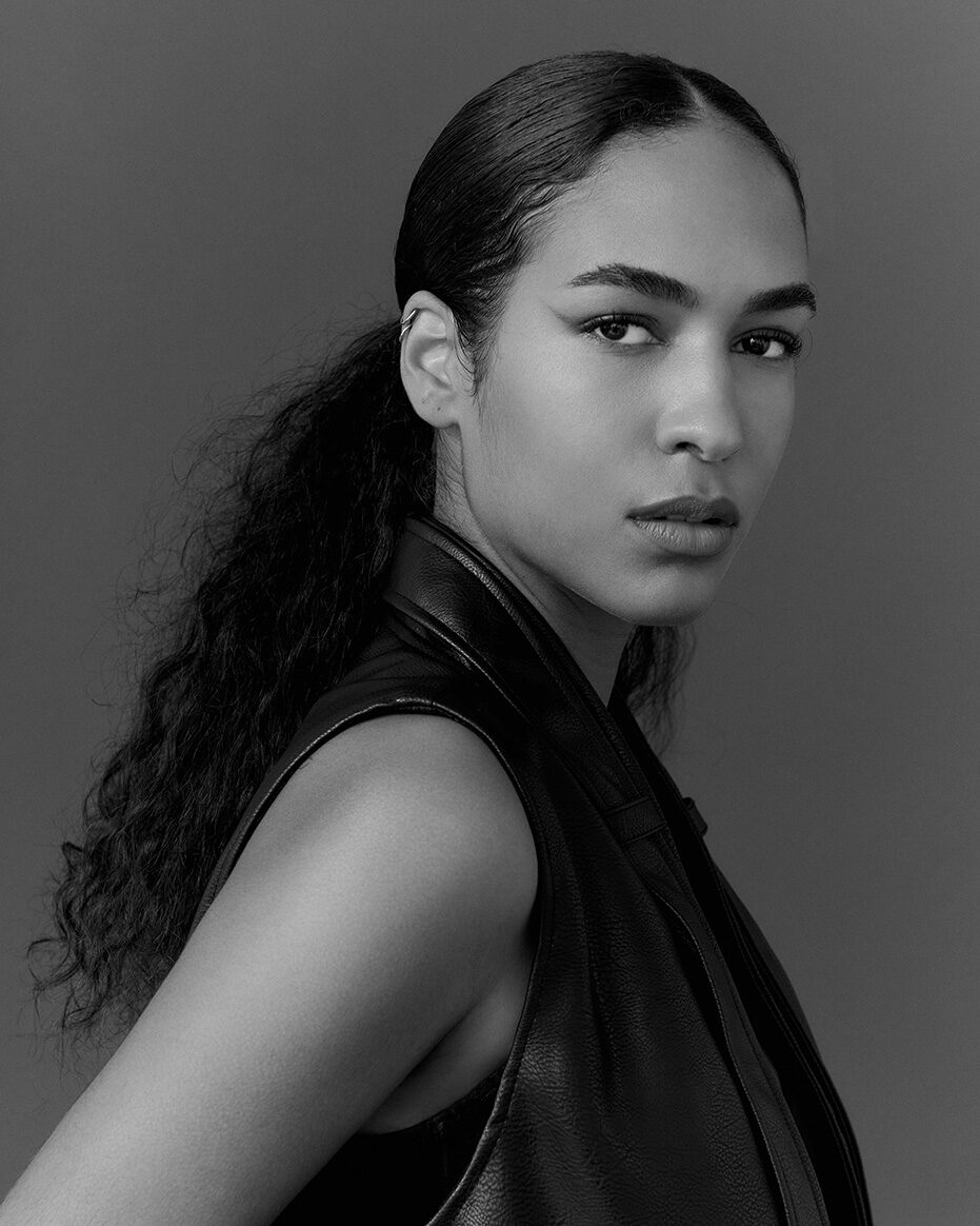 Nayla Mejias 6