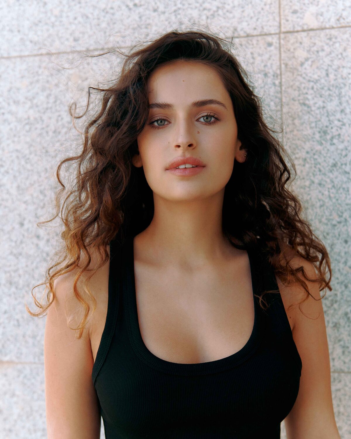Adriana Caneira 8