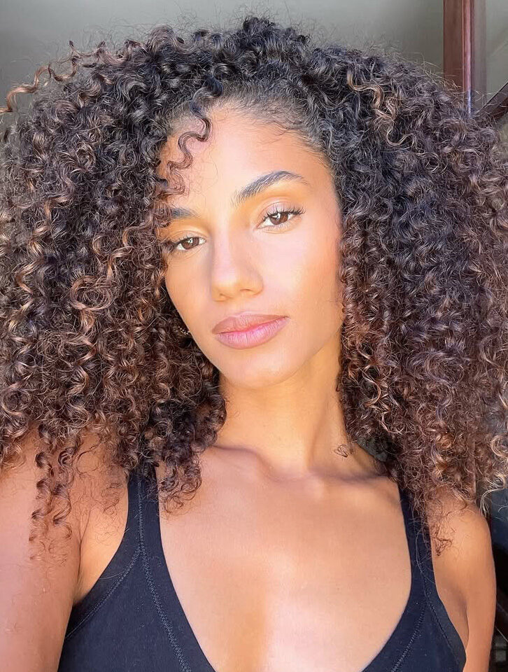 Bruna Mendes 7