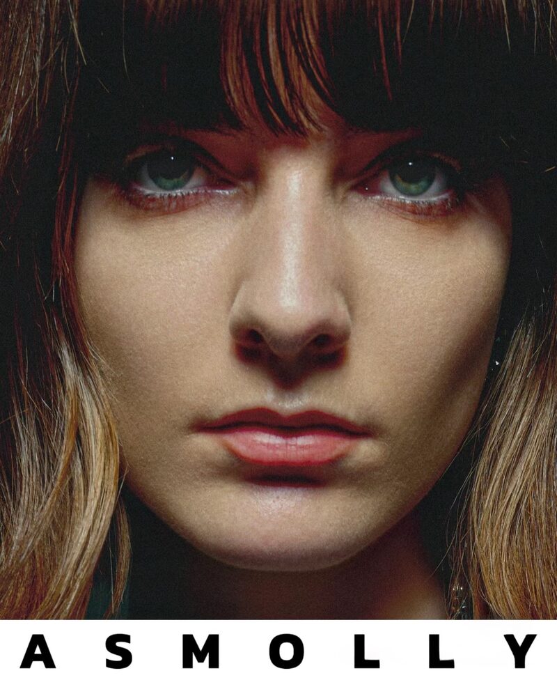 Molly London
