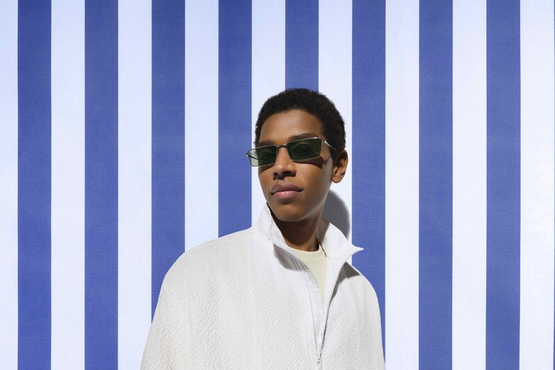 Sunglass Hut 4