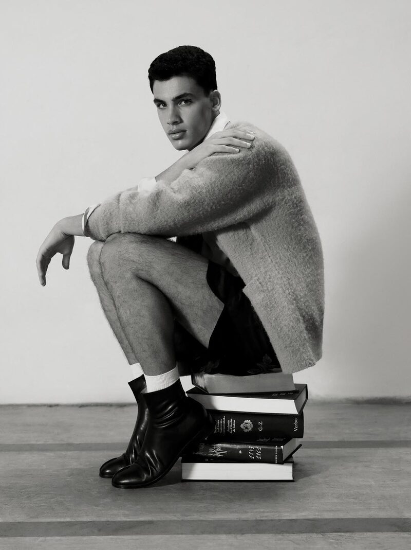 GQ 1